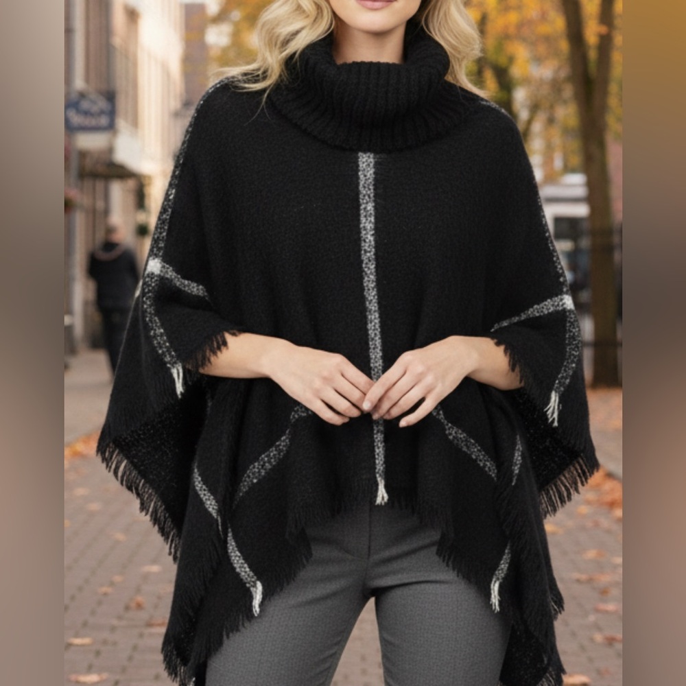 Charming Charlie Turtleneck Sweater Cape / Poncho Black White Plaid One Size